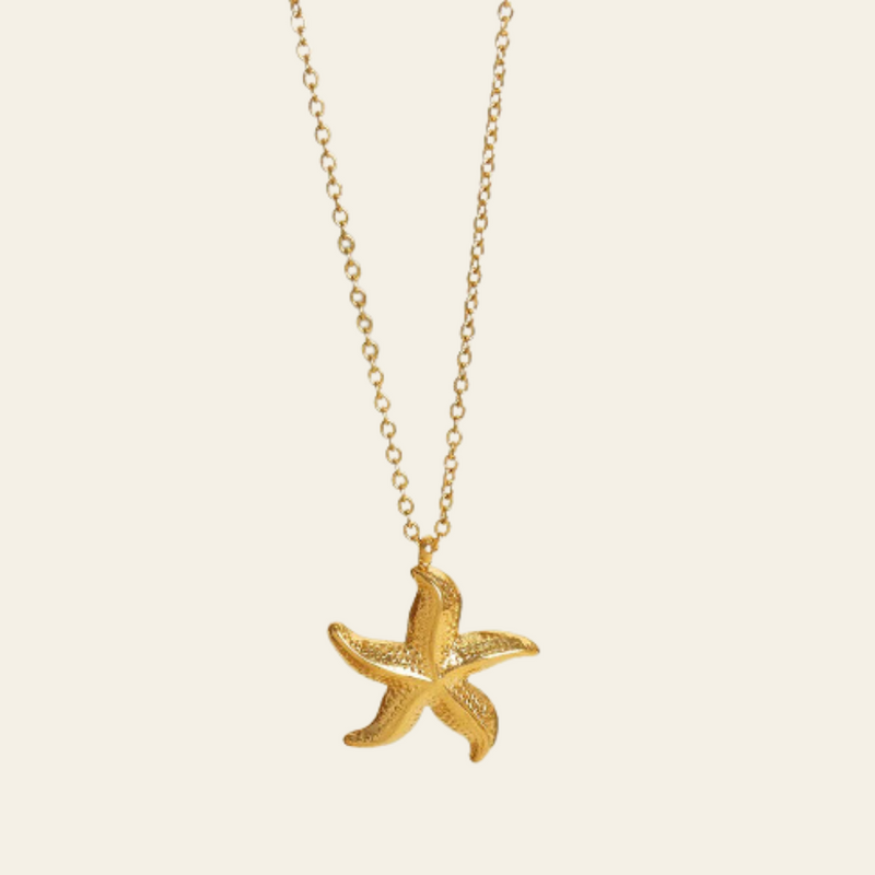 Francesca – Gold necklace with star-shaped pendant