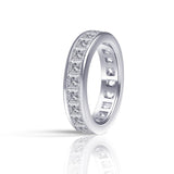 Maren – Slim silver ring with diamonds.