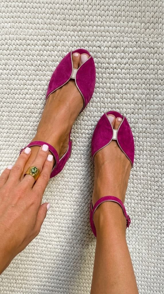 Elegant Suede Ballet Flats™