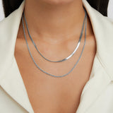 Sabina – Gold necklace with round pendant