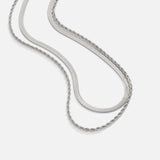 Amalia – Gold Necklace with Geometric Pendant