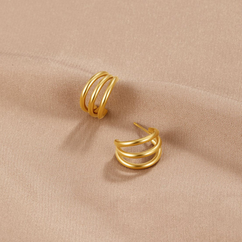 Marli – Silver Earrings with Elegant Design