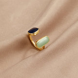 Pure – Singular ring with band