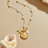 Livia – Gold Necklace with Drop Pendant