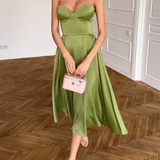 Laura | Effortless Elegance