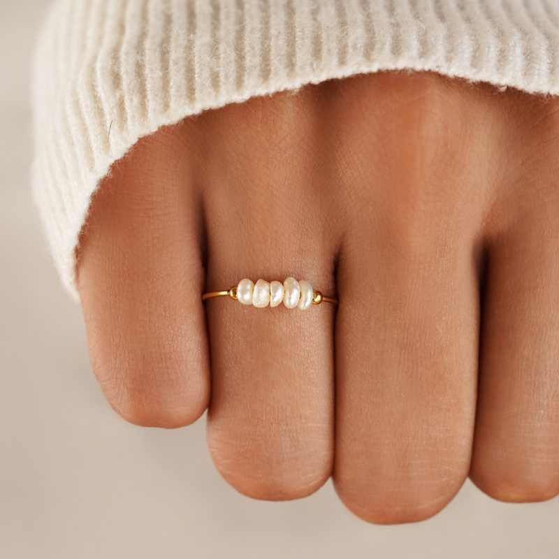 Grace - Ring with Natural Freshwater Pearl
