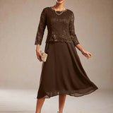 Midi dress with lace and three-quarter sleeves