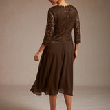 Midi dress with lace and three-quarter sleeves