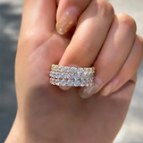 Eliska – Elegant double band diamond ring.