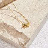 Nina – Gold Collar in V Design