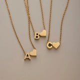 Nina – Gold Collar in V Design