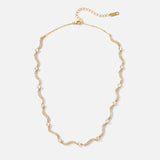 Josefina – Golden necklace with organic design