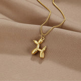 Selma – Gold necklace with heart pendant and gemstone