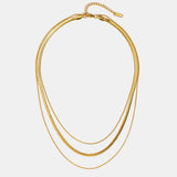 Karoline – Gold Necklace with Elegant Stone