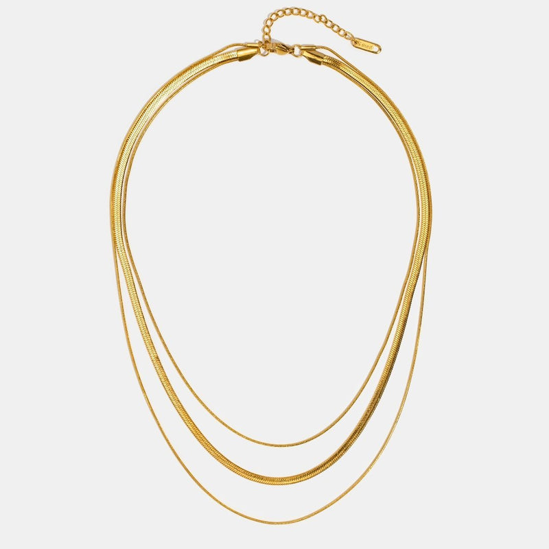 Karoline – Gold Necklace with Elegant Stone