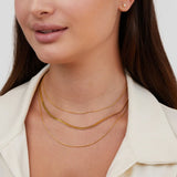 Karoline – Gold Necklace with Elegant Stone