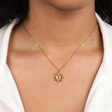 Ronja – Gold necklace with flower-shaped pendant