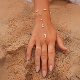Nora – Delicate Gold Chain with Round Pendant