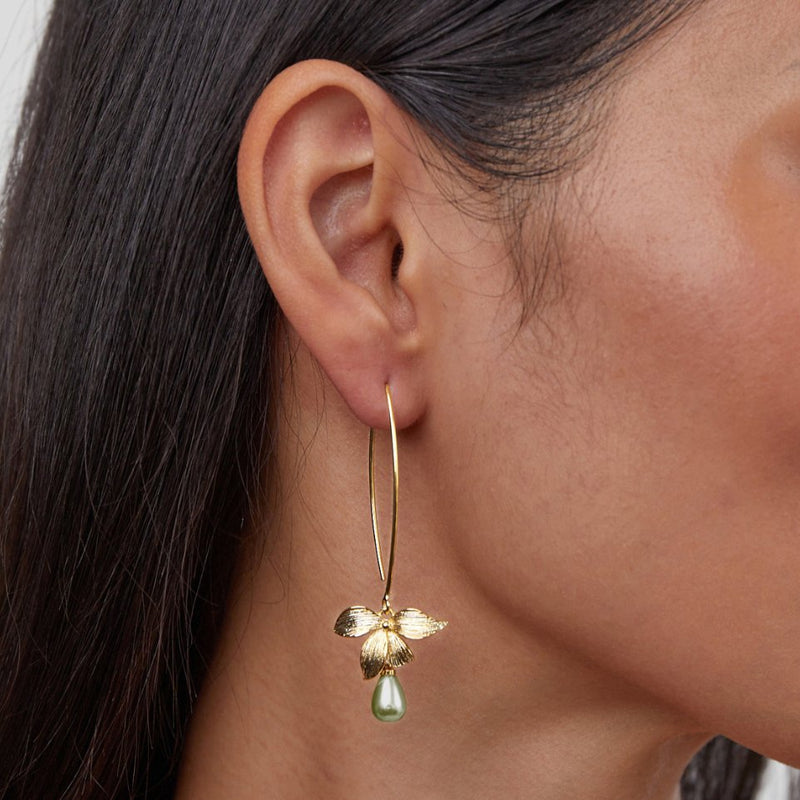 Juliana – Gold Earrings with Pearls