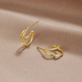Mariana – Silver earrings with an elegant and streamlined design.