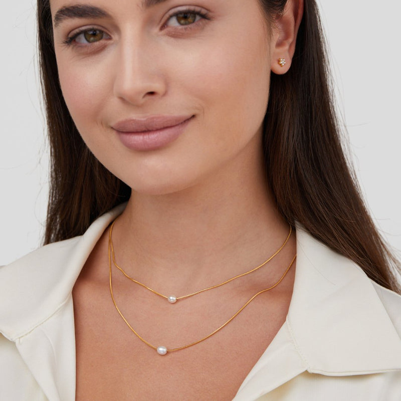 Sabina – Double Layer Gold Necklace with Dark Stone