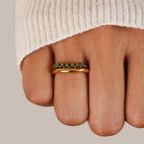 Elisa – Gold ring with elegant double row design.