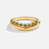 Elisa – Gold ring with elegant double row design.