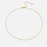 Milena – Short collar with a smooth design