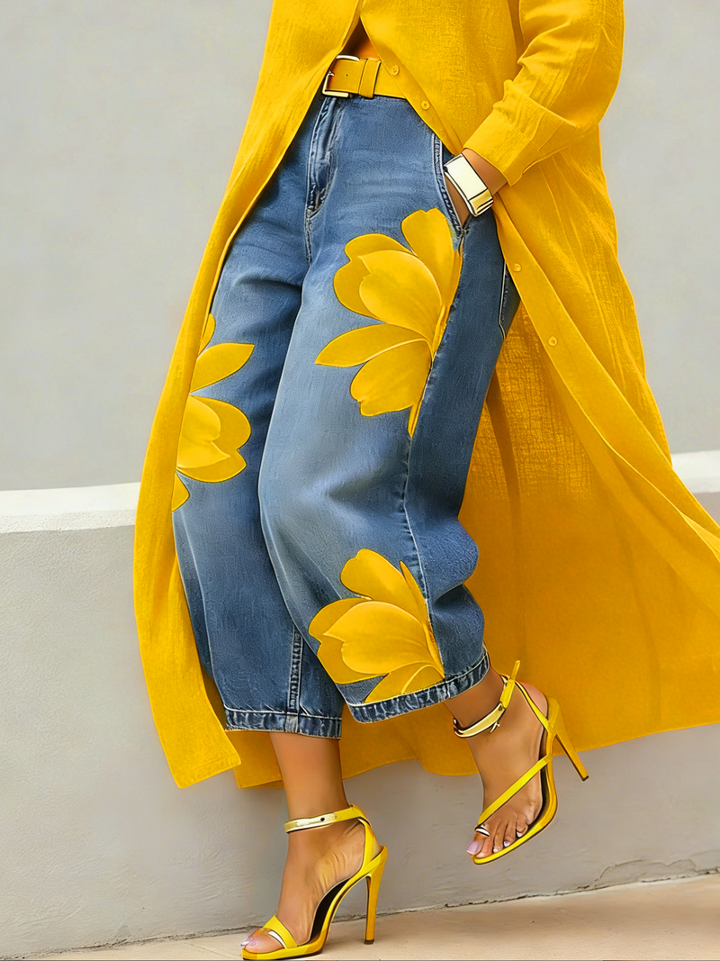 AMALIA | Casual Jeans with Artistic Yellow Print