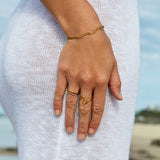 Gold bracelet adorned with pearls