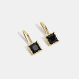 Annemarie – Silver earrings with an elegant delicate drop.