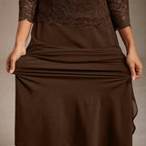 Midi dress with lace and three-quarter sleeves