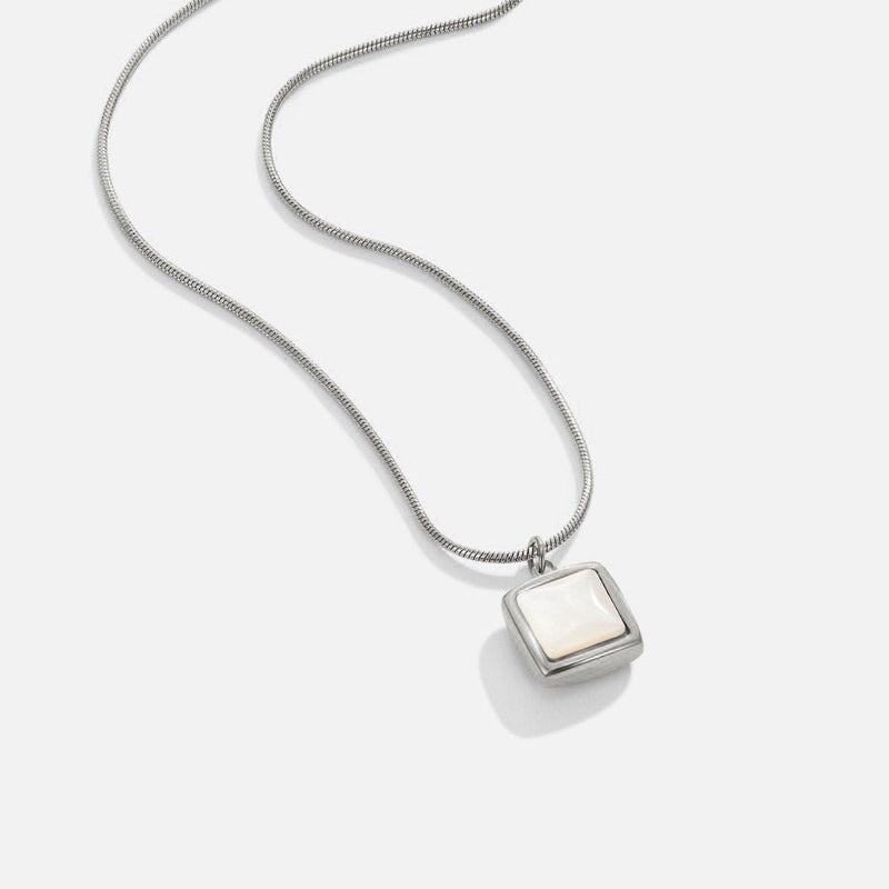 Silvie – Gold necklace with small plates