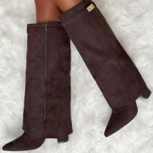 Elegant high-heel effect boots