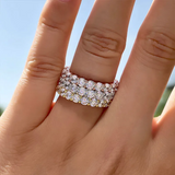 Eliska – Elegant double band diamond ring.