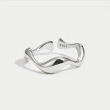 Waves – Elegant Minimalist Ring