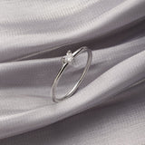 Carlotta – Delicate Silver Thin Ring