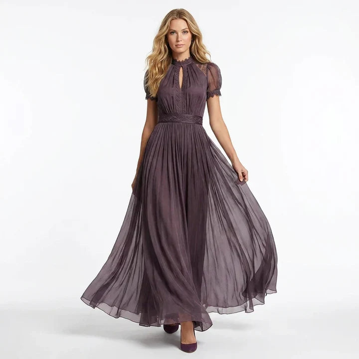 Carina - Long dress with low neckline