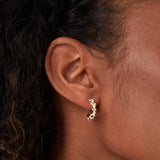 Eva-Lina – Silver earrings with delicate stone