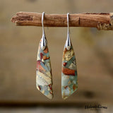 Beata – Earrings with a golden frame and vibrant stone