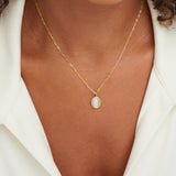 Marina – Gold necklace with blue gemstone